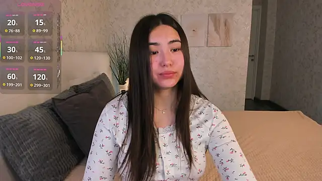 Snapshot of Megan_Williamms chatting on 19, 11, 2025 Megan Williamms online show from 19, 11, 2025