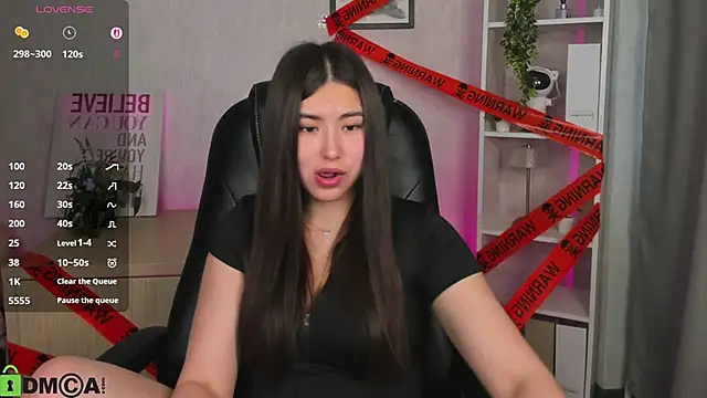 Snapshot of Megan_Williamms chatting on 27, 10, 2025 Megan Williamms online show from 27, 10, 2025