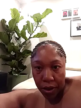 zulussbbw-coco online show from 12, 3, 2026