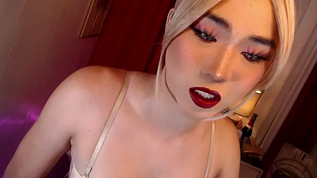  AsianHinata  online show from 19, 7, 2026