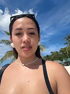 Serenaa rabbit online show from 1, 12, 2025