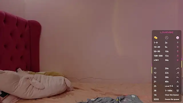 Serenaa rabbit online show from 15, 9, 2025