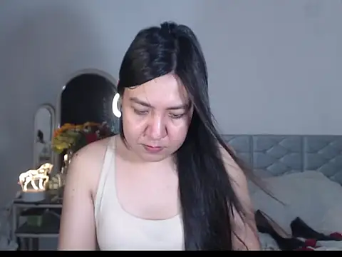 stellahugeX online show from 6, 10, 2025