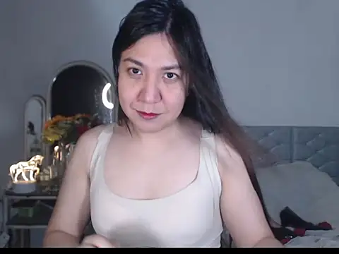 stellahugeX online show from 5, 10, 2025