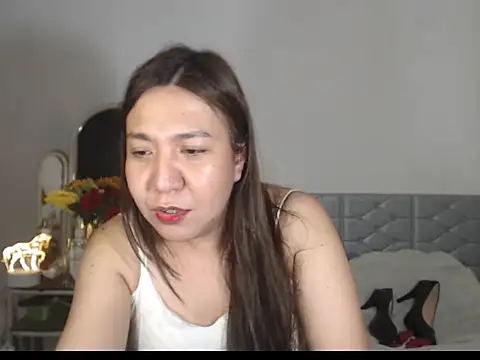 stellahugeX online show from 5, 11, 2025