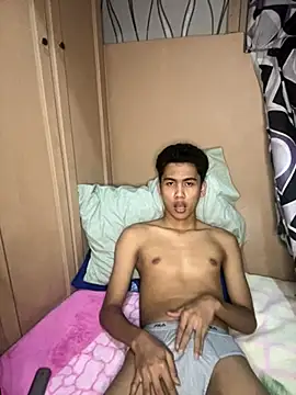 Demure Asian143 online show from 24, 9, 2025