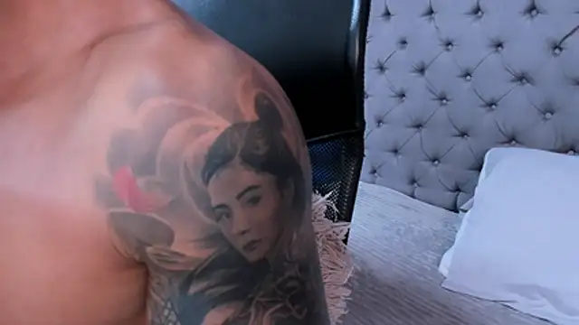 andres-clark92 online show from 21, 11, 2025