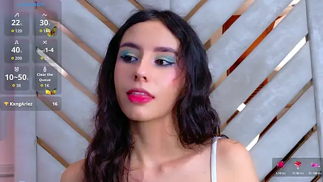 Sarah-Grace online show from 30, 10, 2025