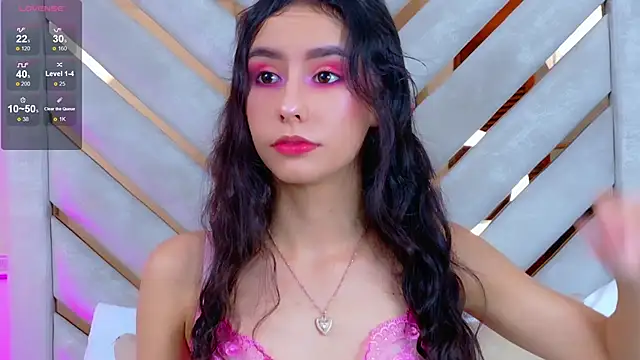 Sarah-Grace online show from 12, 11, 2025