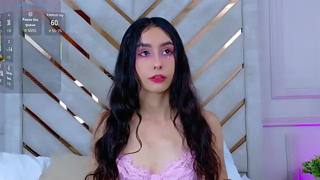 Sarah-Grace online show from 11, 11, 2025