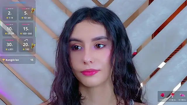 Sarah-Grace online show from 13, 11, 2025