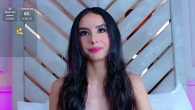 Sarah-Grace online show from 25, 11, 2025