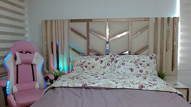 violett star1 online show from 10, 3, 2026