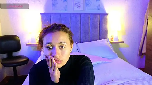 juliana-mancini online show from 5, 11, 2025