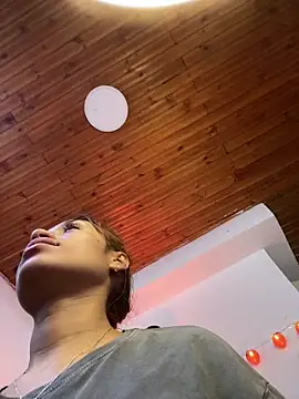 juliana-mancini online show from 27, 10, 2025