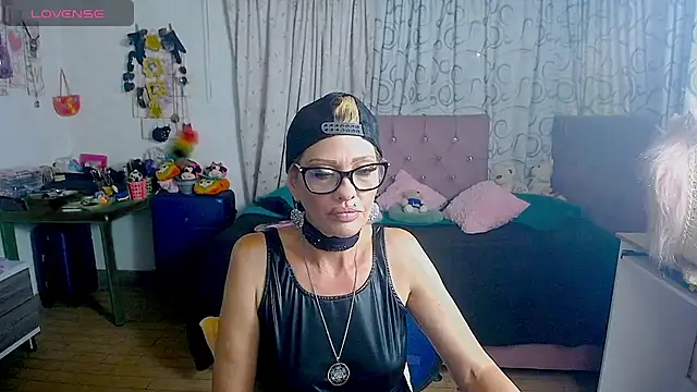 isabella-lips007 online show from 18, 7, 2026