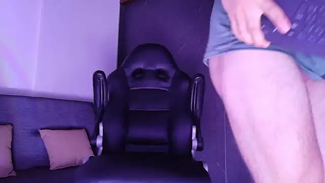 ALANNFERRER online show from 6, 1, 2026