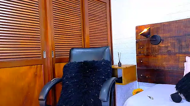 Snapshot of ALANNFERRER chatting on 23, 10, 2025 ALANNFERRER online show from 23, 10, 2025