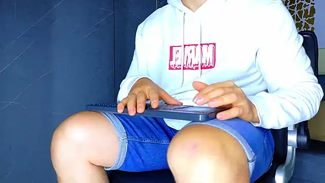 ALANNFERRER online show from 17, 5, 2026