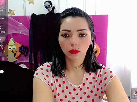 Snapshot of sara_arias00 chatting on 29, 10, 2025 sara arias00 online show from 29, 10, 2025