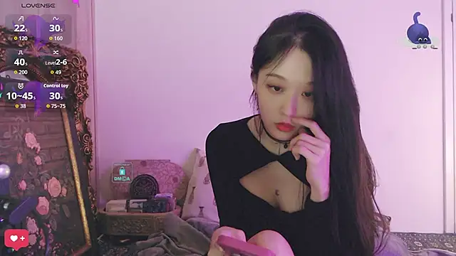 Etherealcat33 online show from 27, 10, 2025