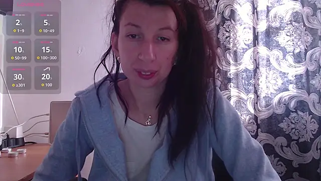 RosieHayes online show from 13, 11, 2025