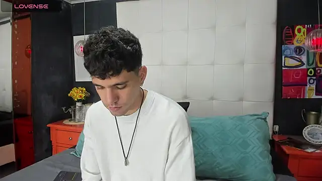 Matteo12  online show from 4, 10, 2025