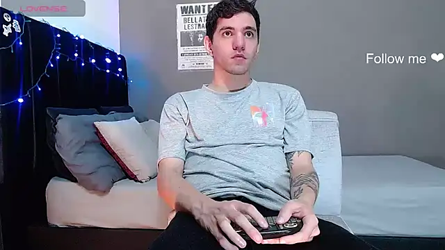 Matteo12  online show from 21, 12, 2025