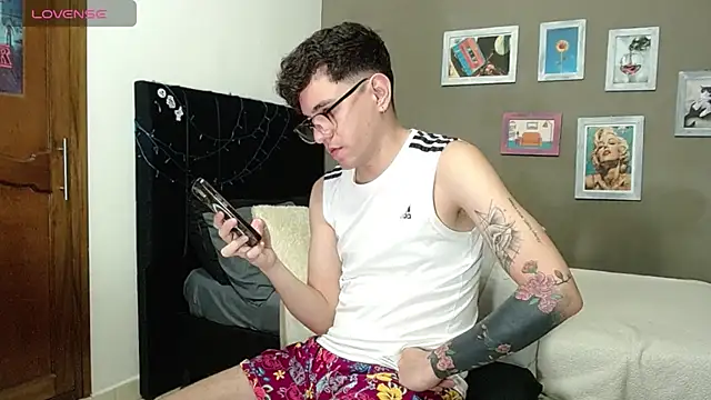 Snapshot of Matteo12_ chatting on 16, 7, 2026 Matteo12 online show from 16, 7, 2026