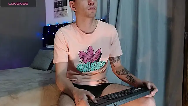 Matteo12  online show from 17, 11, 2025