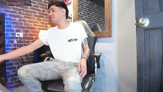 Matteo12  online show from 6, 10, 2025