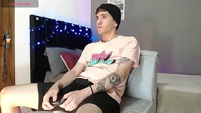 Matteo12  online show from 5, 12, 2025