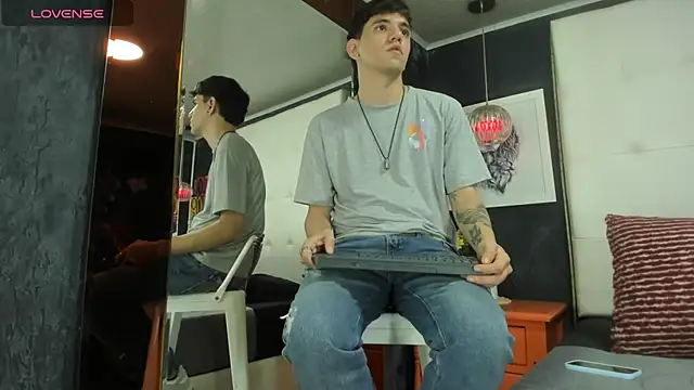 Matteo12  online show from 24, 9, 2025