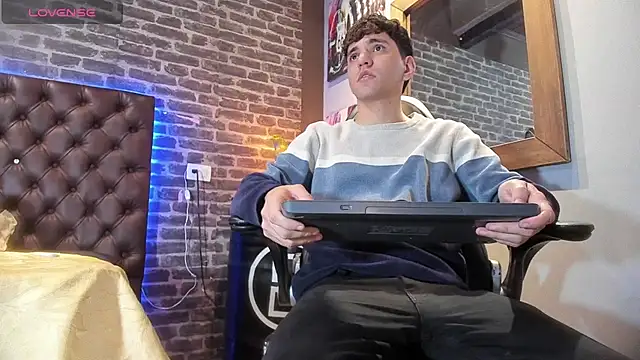 Matteo12  online show from 27, 9, 2025