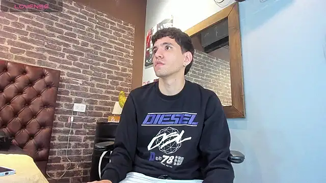 Matteo12  online show from 23, 10, 2025