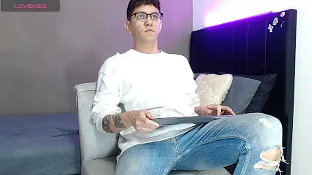 Matteo12  online show from 18, 4, 2026