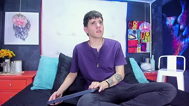 Matteo12  online show from 21, 10, 2025