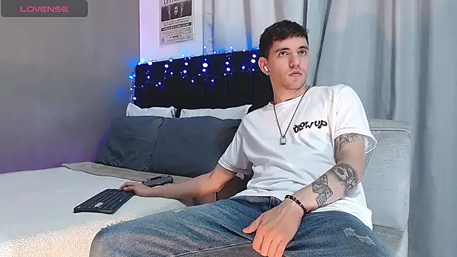 Matteo12  online show from 20, 11, 2025