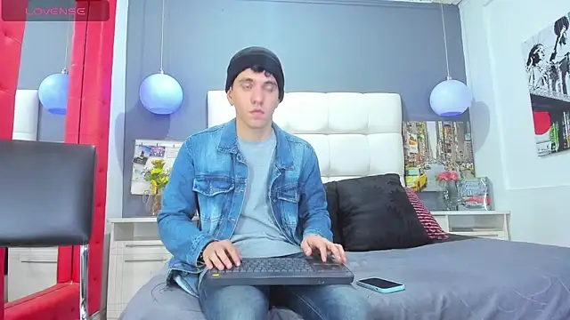 Matteo12  online show from 25, 10, 2025