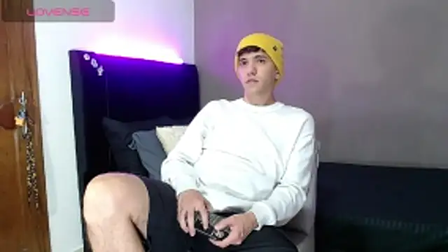 Matteo12  online show from 7, 3, 2026