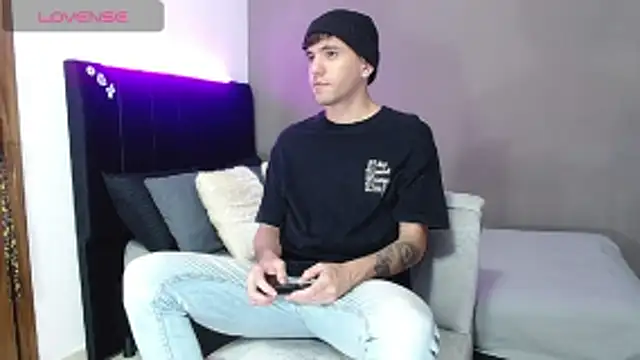 Matteo12  online show from 11, 3, 2026