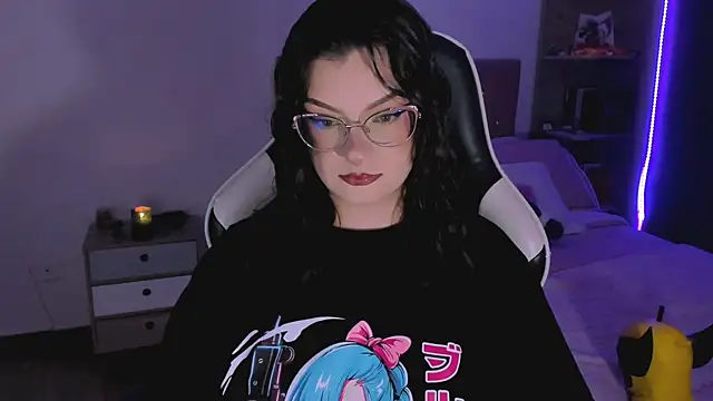 OphelianaRose33 online show from 27, 9, 2025