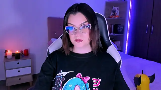 OphelianaRose33 online show from 13, 11, 2025