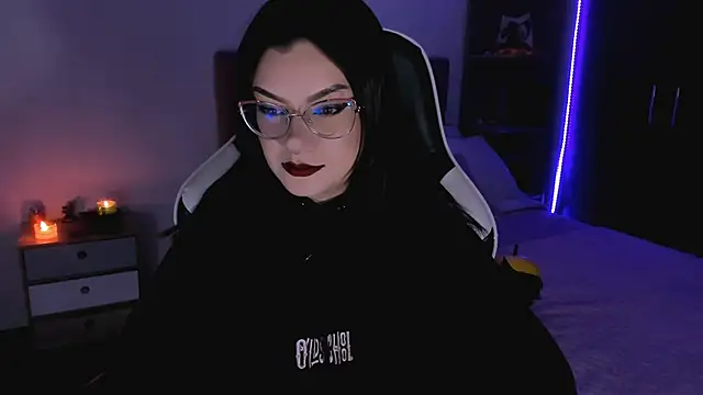 OphelianaRose33 online show from 25, 9, 2025