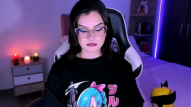 OphelianaRose33 online show from 24, 10, 2025