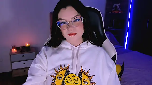 OphelianaRose33 online show from 21, 9, 2025