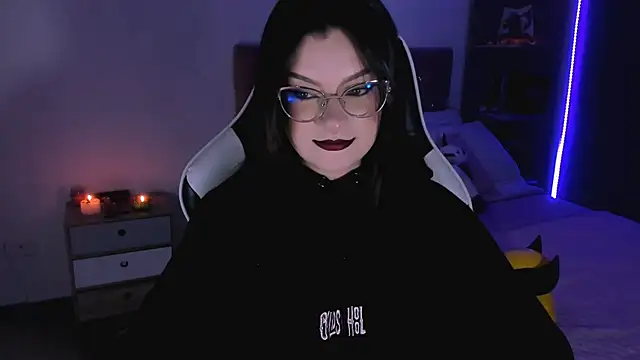 OphelianaRose33 online show from 19, 9, 2025