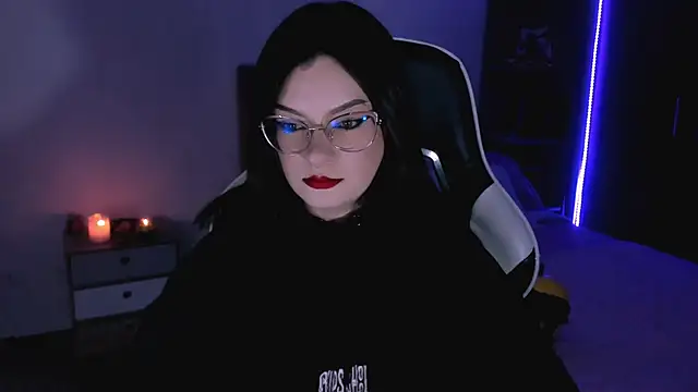 OphelianaRose33 online show from 14, 9, 2025