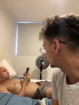 twoboyssex online show from 8, 5, 2026