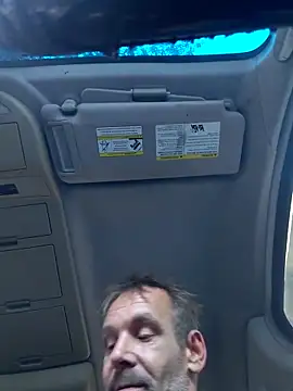 Snapshot of Hungwell1515 chatting on 1, 2, 2026 Hungwell1515 online show from 1, 2, 2026